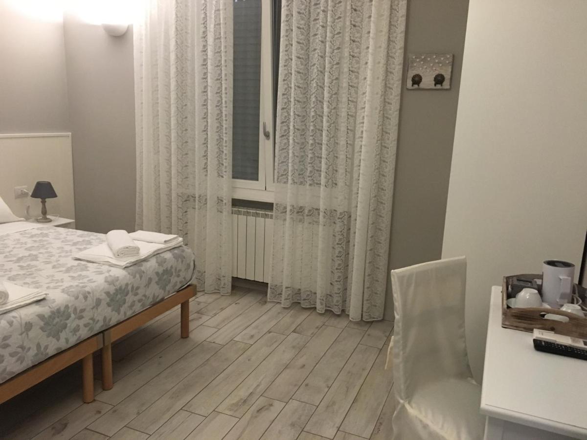 La Terrazza Sul Naviglio B&B Bernate Ticino Buitenkant foto